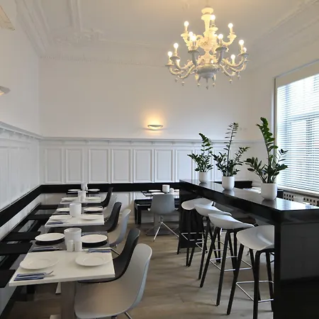 Hotel Cristall - Frankfurt City-3